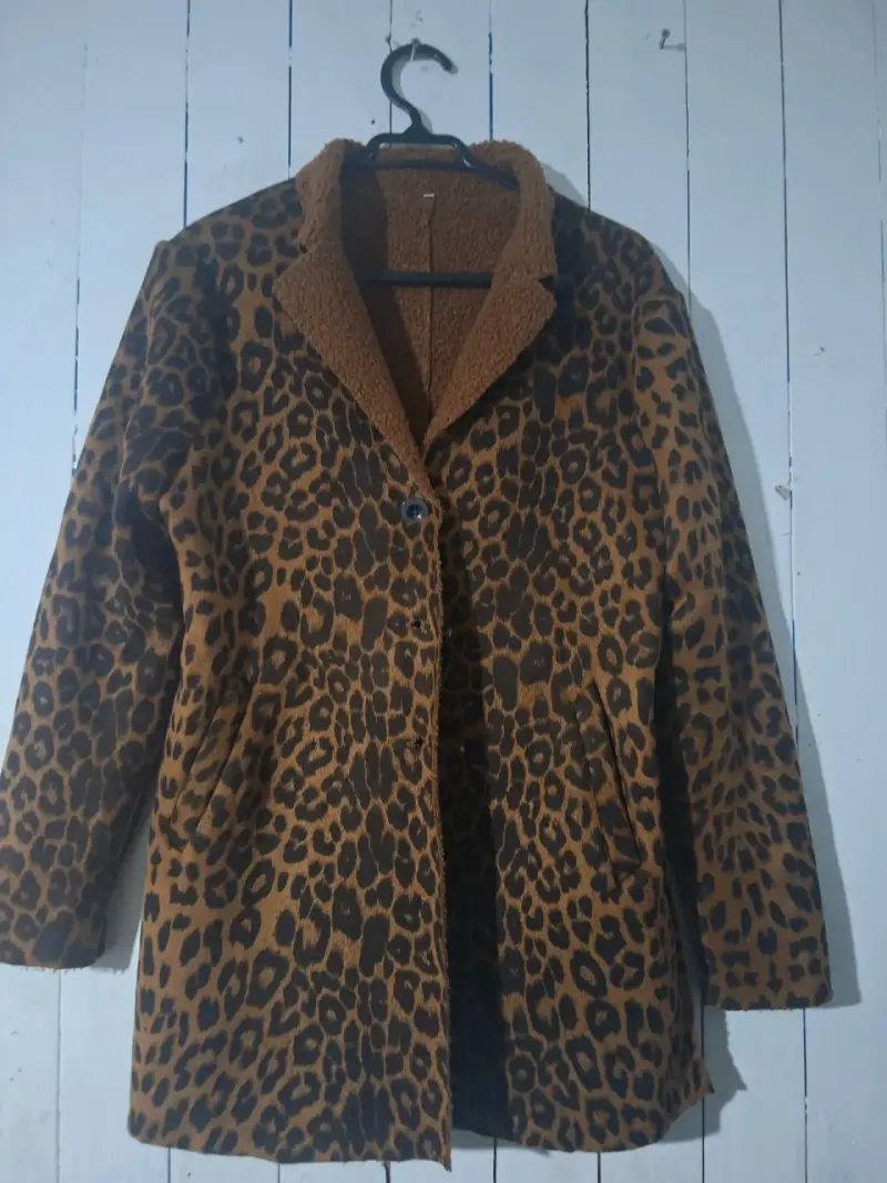 Abrigo de Leopardo con Forro de Lana - 4
