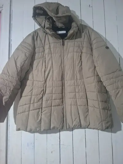 Chaqueta acolchada Calvin Klein beige con capucha - miniatura 1
