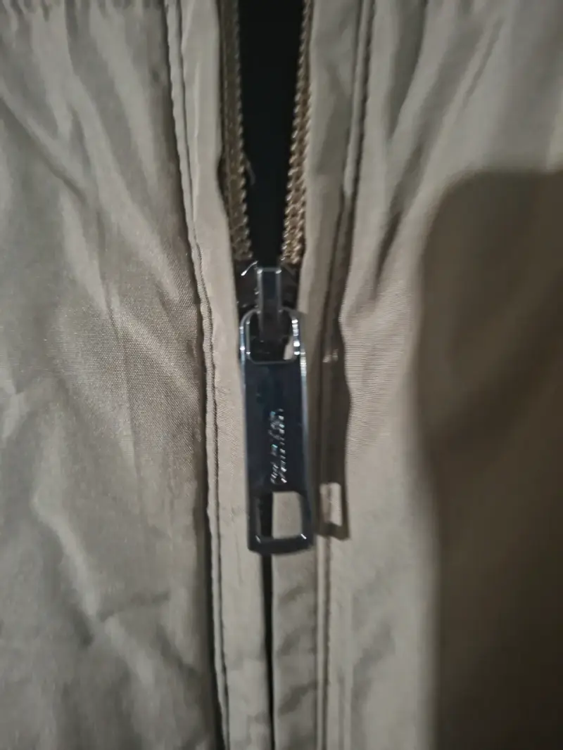 Chaqueta acolchada Calvin Klein beige con capucha - 4