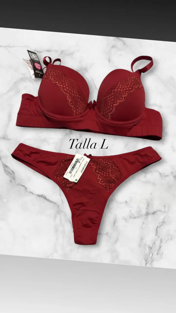Conjunto de lencería rojo con encaje talla L