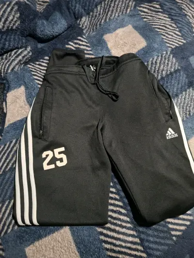 Pantalones deportivos negros Adidas con rayas - miniatura 2