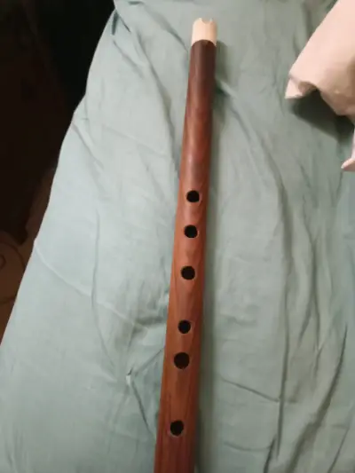 Quenacho  de madera artesanal para música andina - miniatura 1
