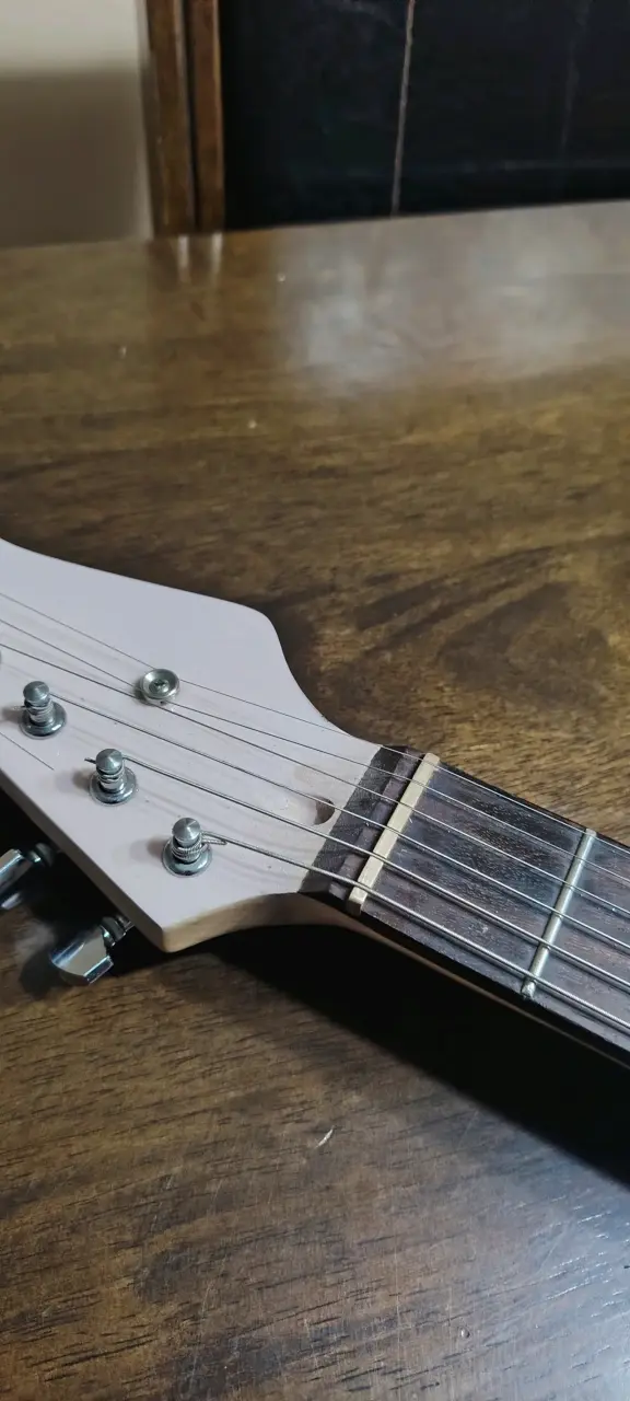 Stratocaster rosada - 4