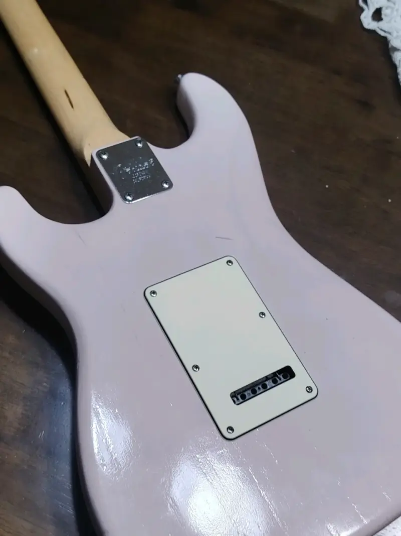 Stratocaster rosada - 5