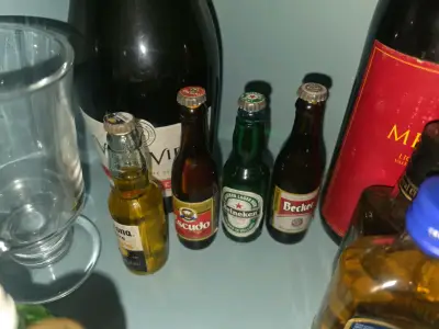 Colección de mini botellas de variadas 130 - miniatura 6