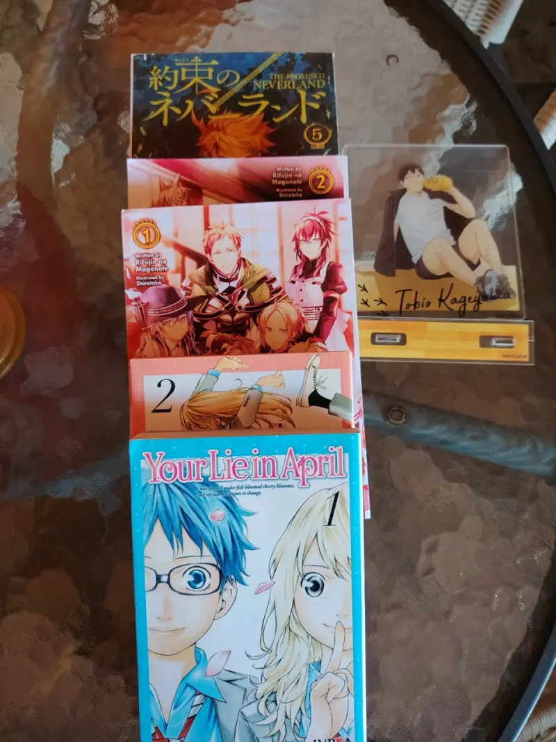 Colección de mangas: Your Lie in April, The Promised Neverland y más