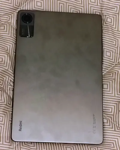 Tablet Xiaomi Redmi Pad con funda y cargador - miniatura 2