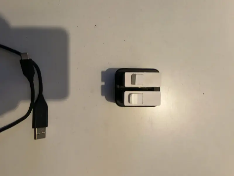 Cargador Dual y Baterías para GoPro - 6