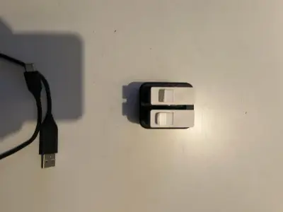 Cargador Dual y Baterías para GoPro - miniatura 6