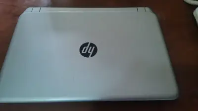 NOTEBOOK HP PAVILION AMD A8 AMD RADEON - miniatura 1