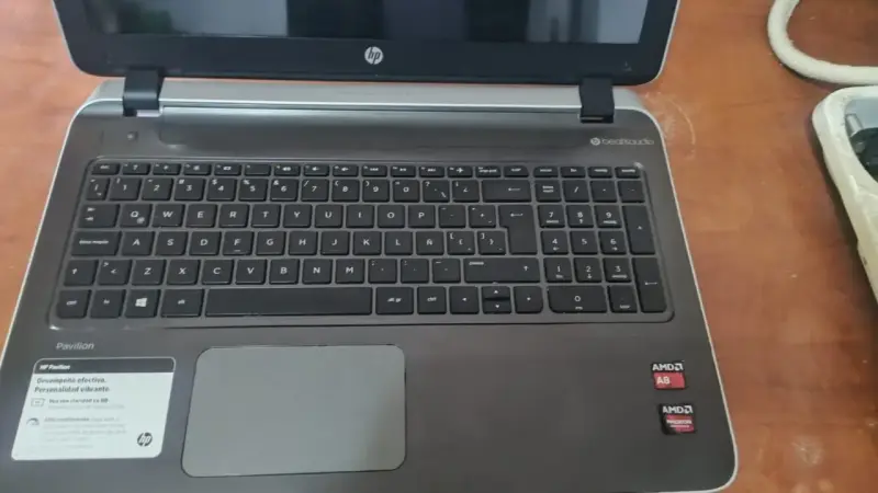 NOTEBOOK HP PAVILION AMD A8 AMD RADEON - 2