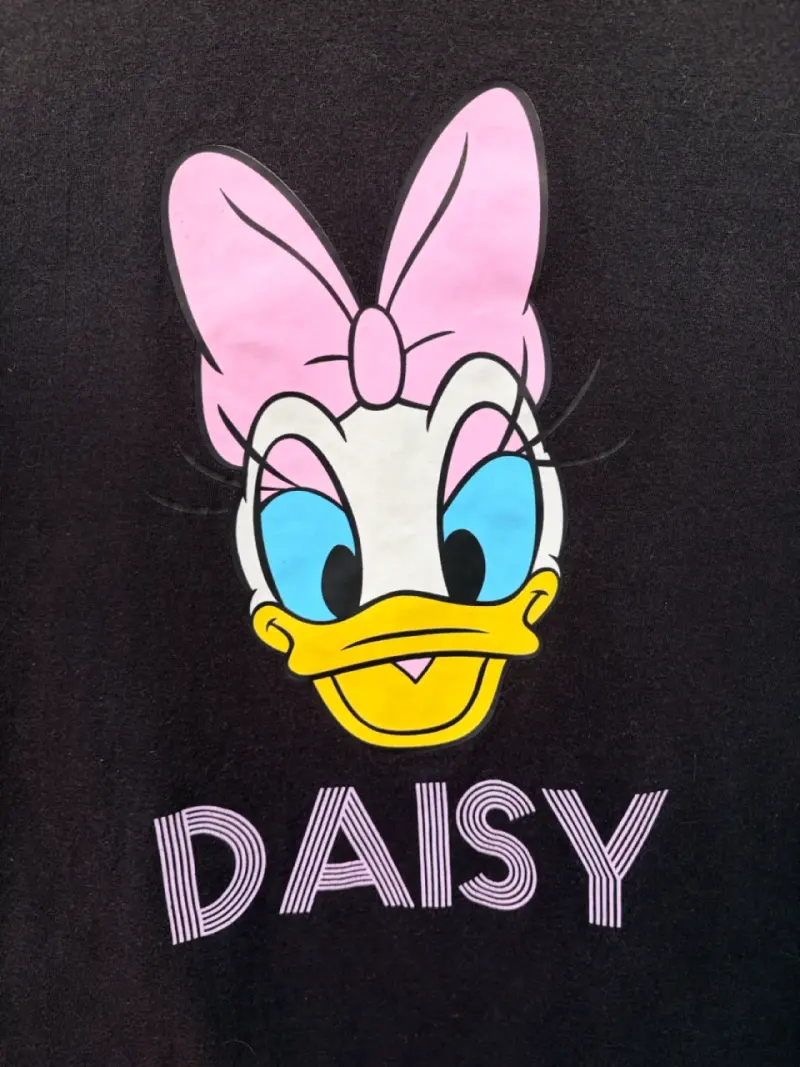 Polera Disney Daisy para mujer Oversize - 2