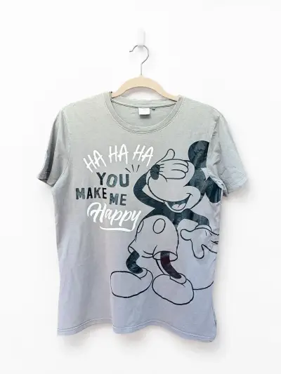 Polera gris con diseño de Mickey Mouse - miniatura 1