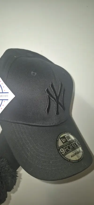 Gorra New Era 9FORTY Negra Ajustable - miniatura 1