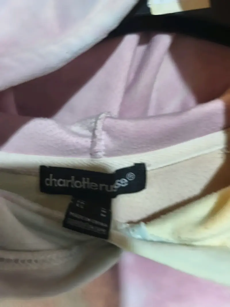 Polerón tie-dye con capucha Charlotte Russe - 3