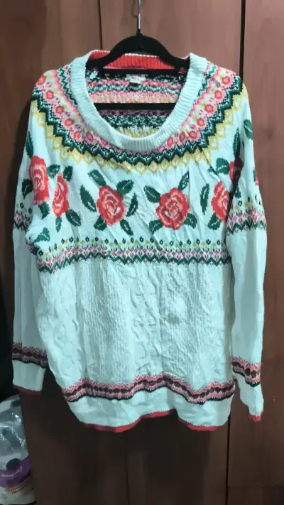 Suéter de flores Mossimo para mujer - miniatura 1
