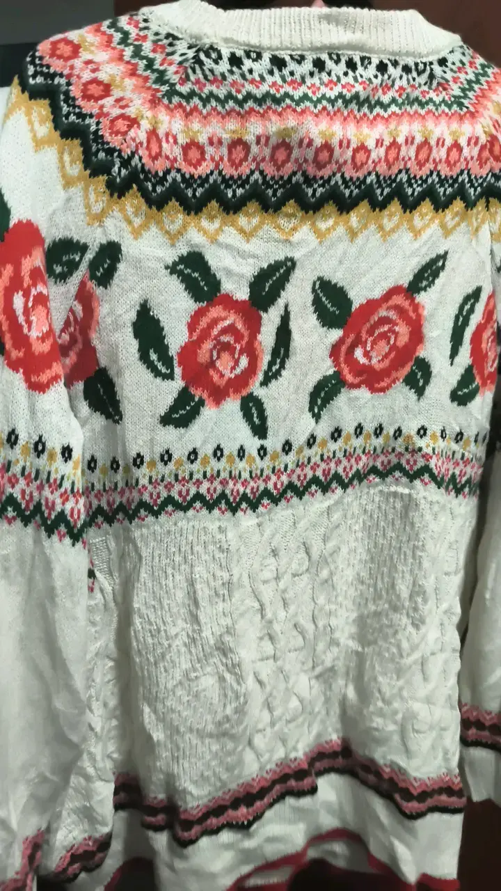 Suéter de flores Mossimo para mujer - 4