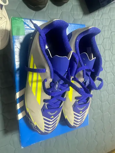 Zapatillas de fútbol  Adidas Messi F50 grises y az - miniatura 1