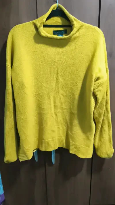 Suéter amarillo de lana Tahari talla L - miniatura 1