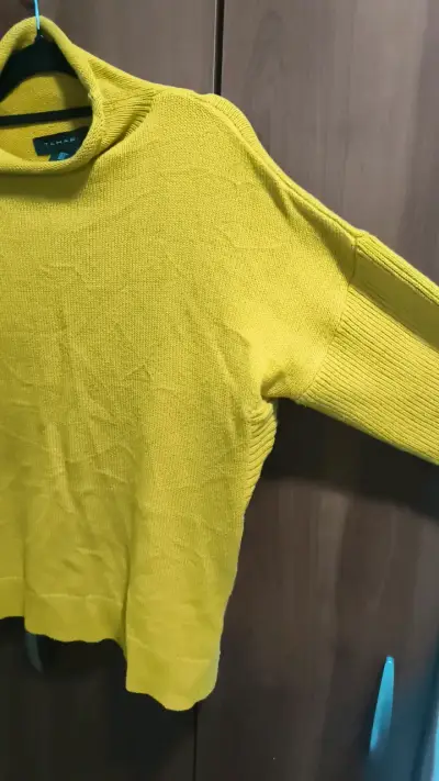 Suéter amarillo de lana Tahari talla L - miniatura 2