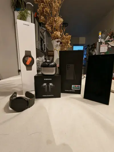 Samsung Galaxy S24 Ultra con Galaxy Watch7 y Buds3 Pro - miniatura 1