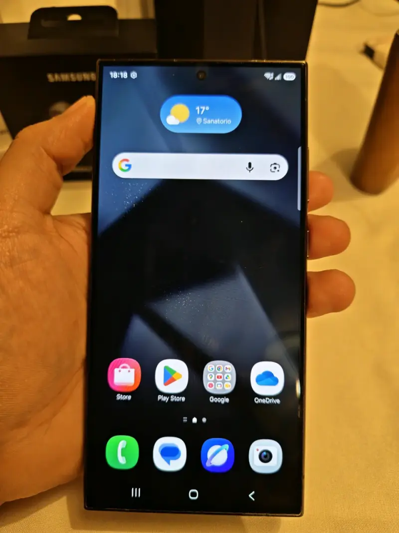 Samsung Galaxy S24 Ultra con Galaxy Watch7 y Buds3 Pro - 6