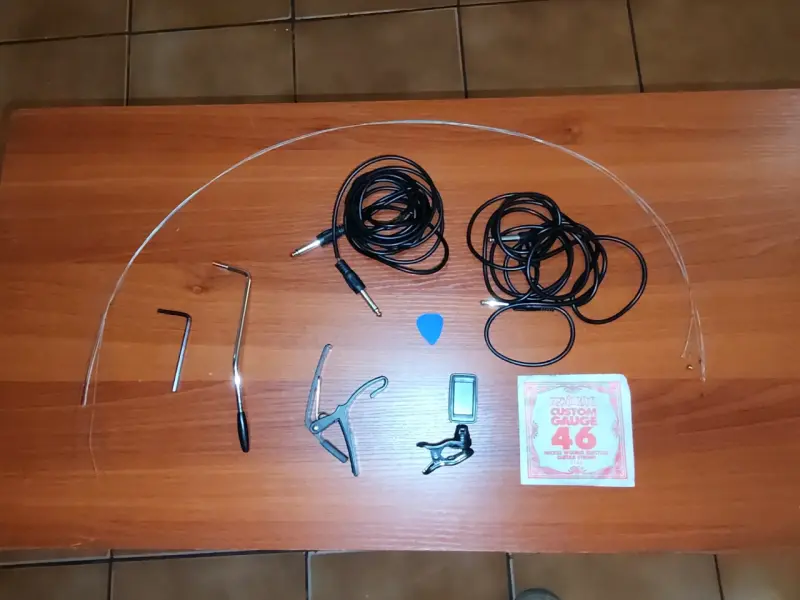 Guitarra eléctrica con amplificador y accesorios - 2