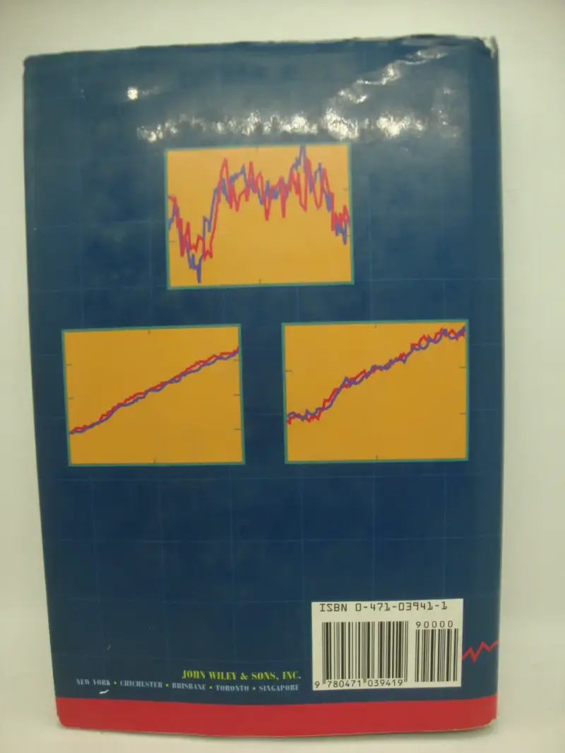 Applied Econometric Time Series de Walter Enders - 2