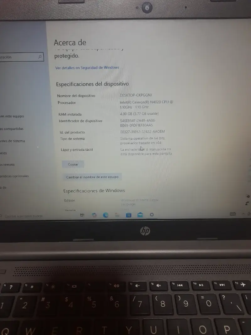 Laptop HP 240 g8 - 4