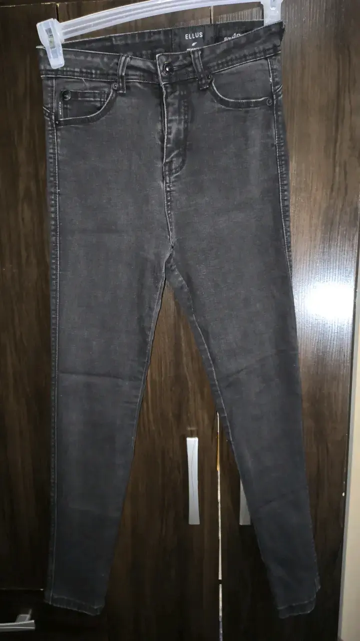 Jeans negros ajustados Ellus para mujer - 1