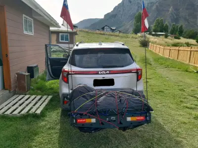 Portaequipaje trasero para auto con banderas chilenas - miniatura 3