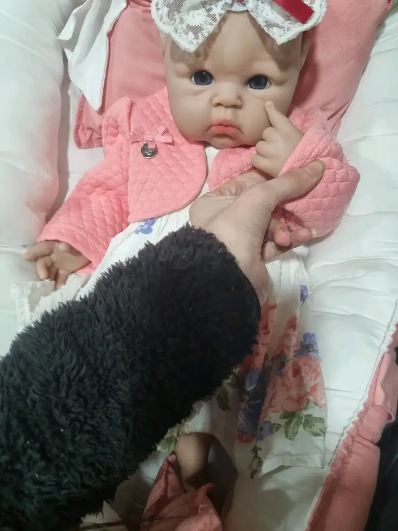Muñeca bebé silicona 49 cm - 2