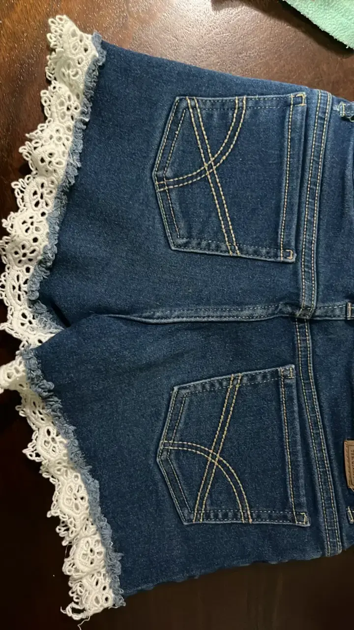 Shorts de mezclilla para niña con encaje Tribu - 6