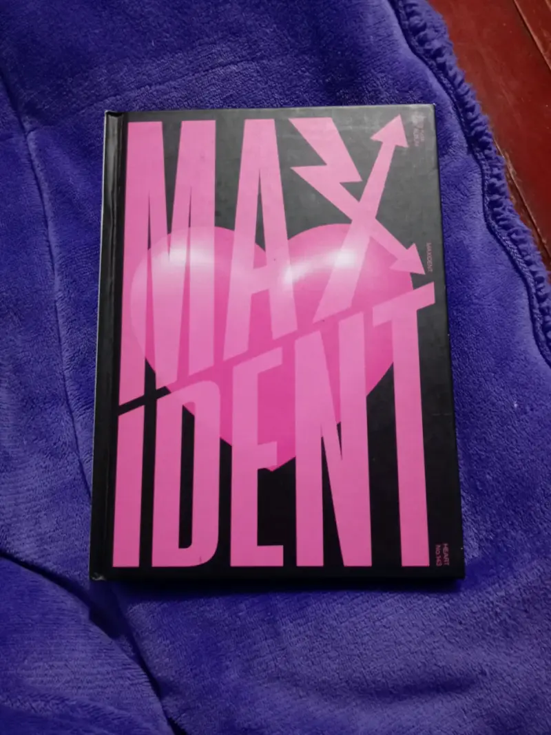 Álbum Maxident de Stray Kids con CD - 1