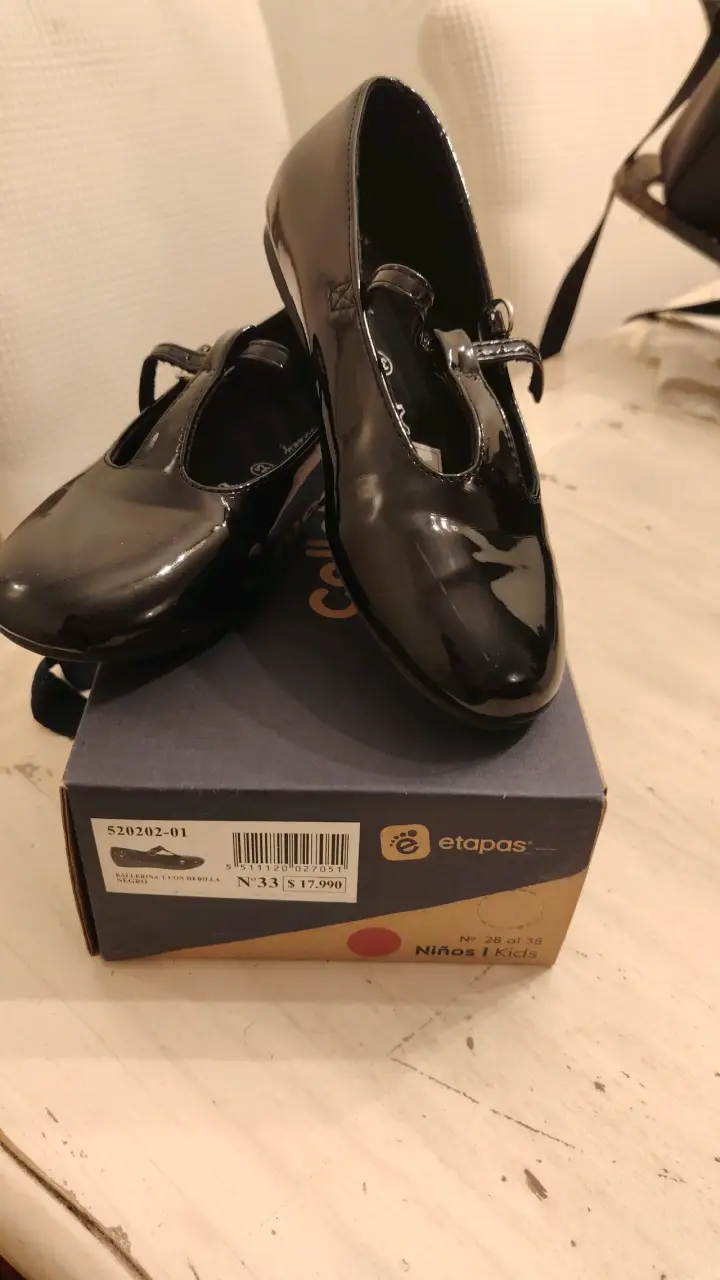 Zapatos de charol negros para niña Etapas