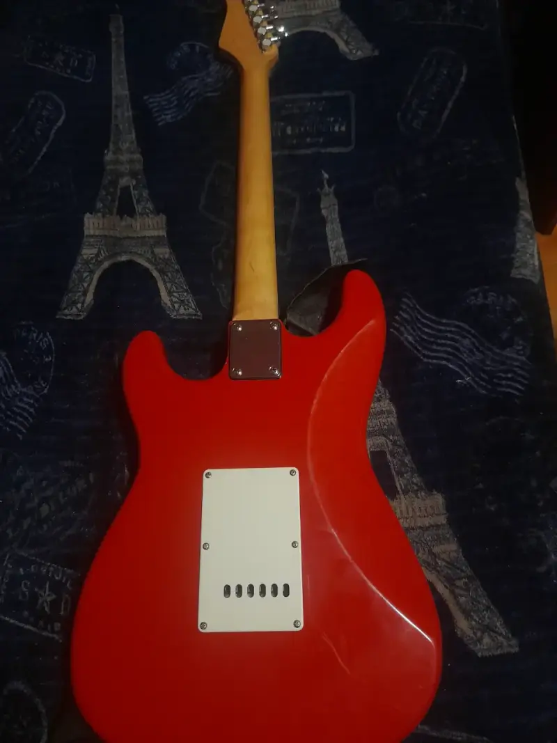 Kit Guitarra Eléctrica Maxtone Roja - 3
