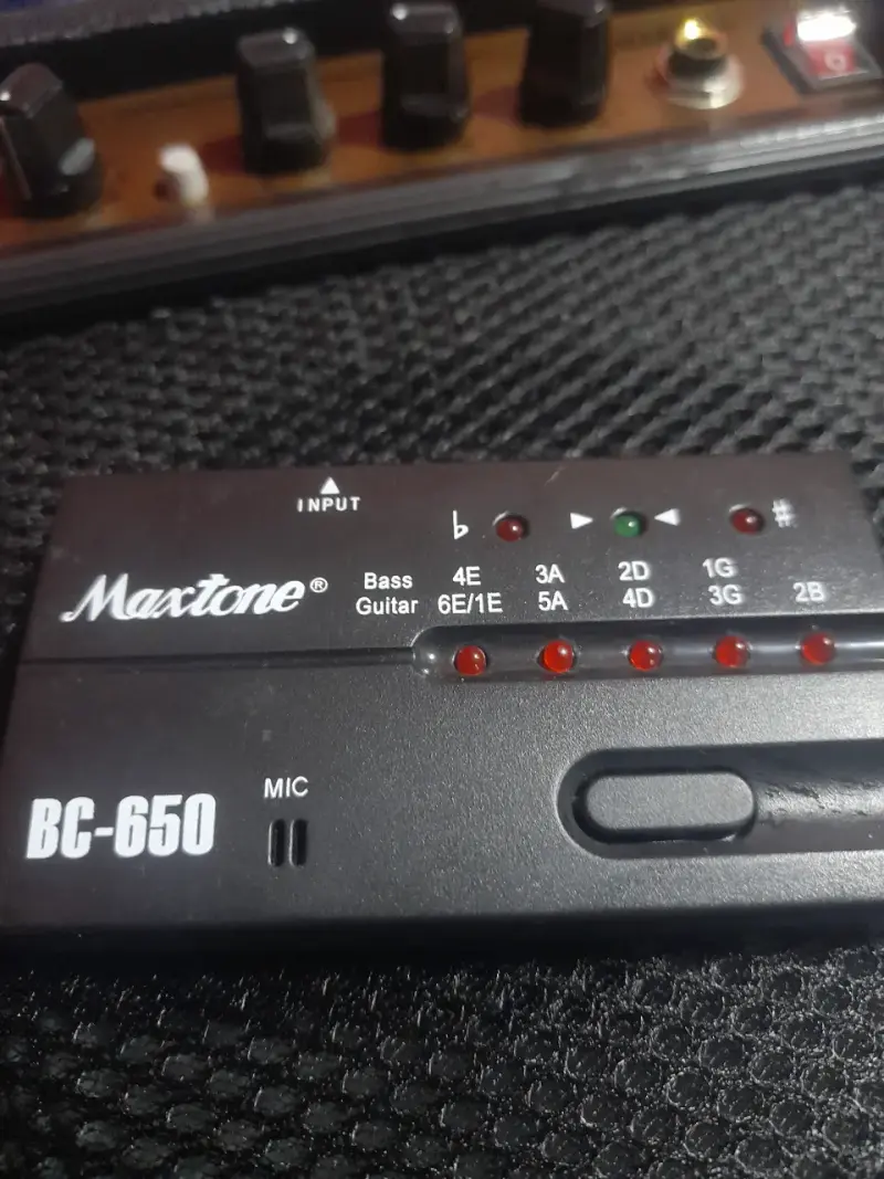 Kit Guitarra Eléctrica Maxtone Roja - 5