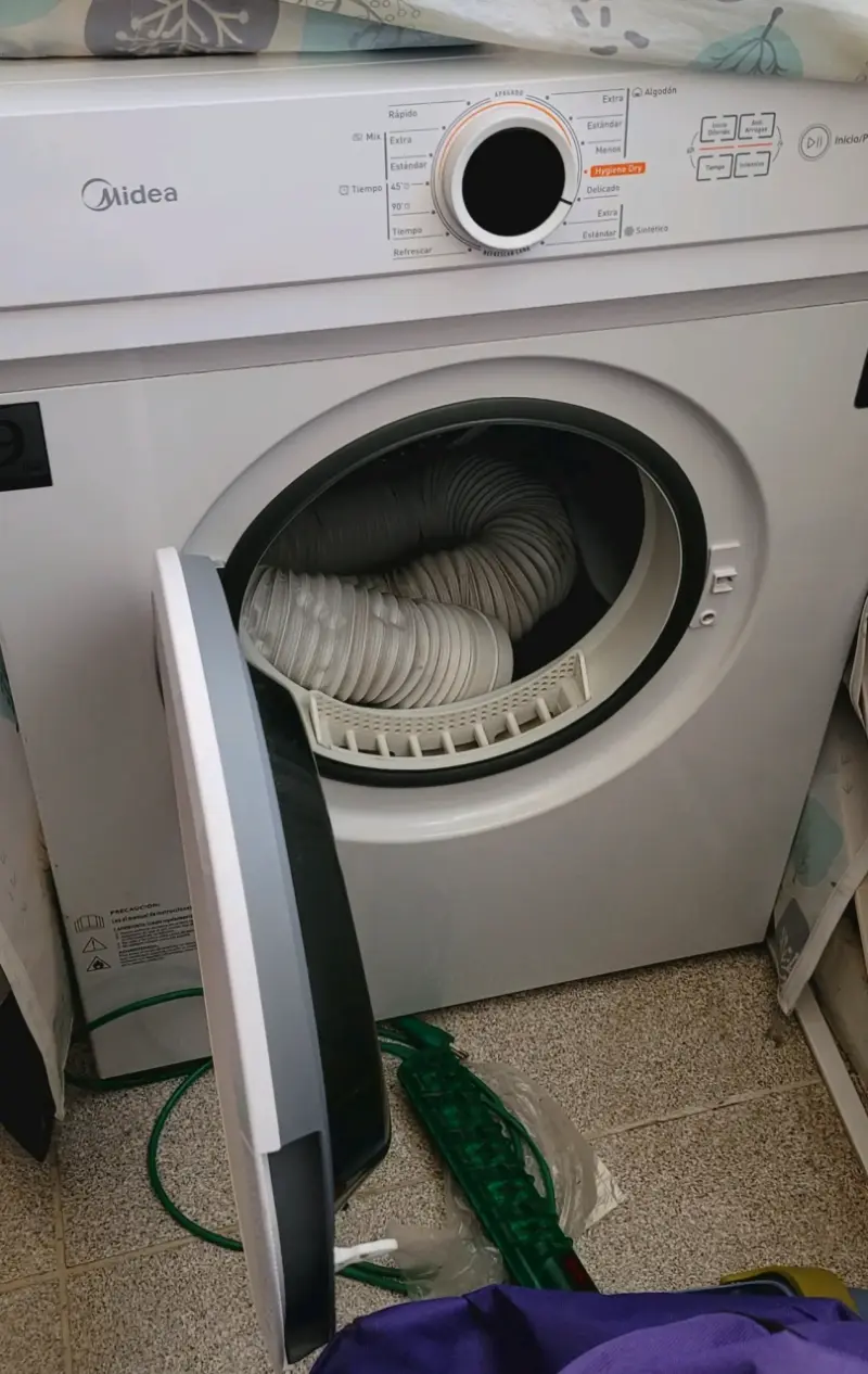 Secadora de Ropa Midea 9 kg en Buen Estado - 3