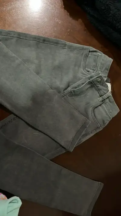 Jeans grises para hombre en buen estado - miniatura 1