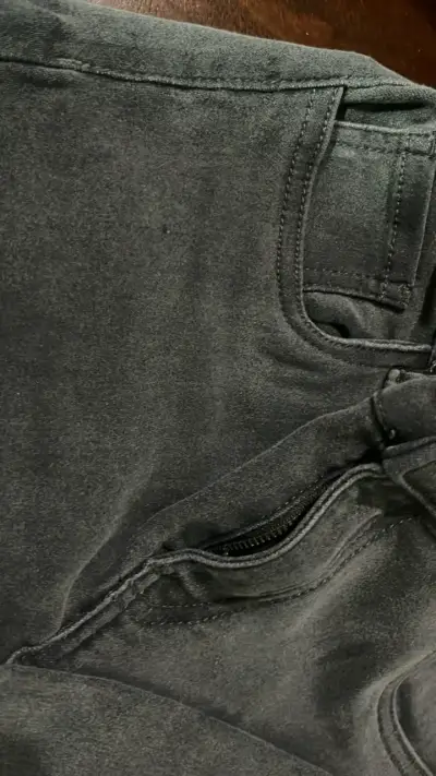 Jeans grises para hombre en buen estado - miniatura 2