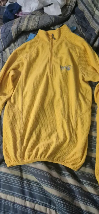 Polerón amarillo con cierre Upp - miniatura 1