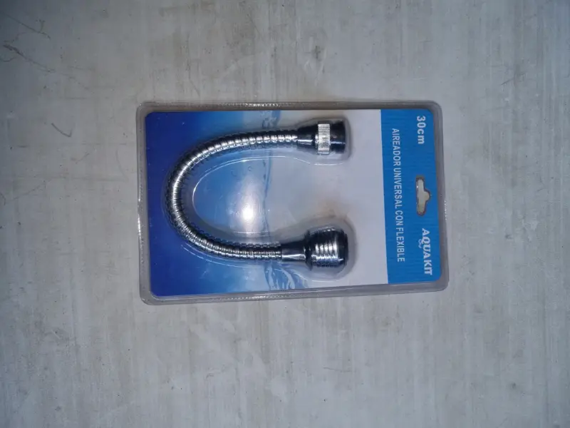 Aireador universal con flexible 30 cm Aquakit