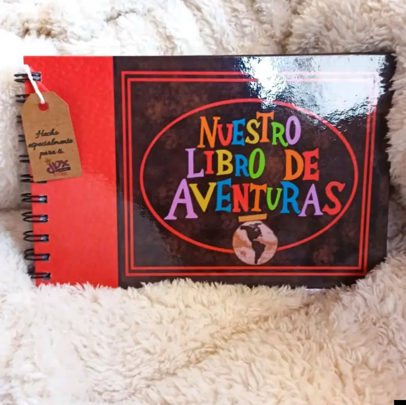 Álbum de Recuerdos 'Nuestro Libro de Aventuras' - 1