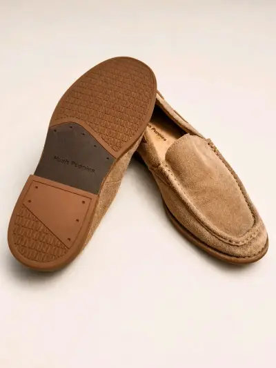 Mocasines de Gamuza Beige Hush Puppies para Hombre - miniatura 1