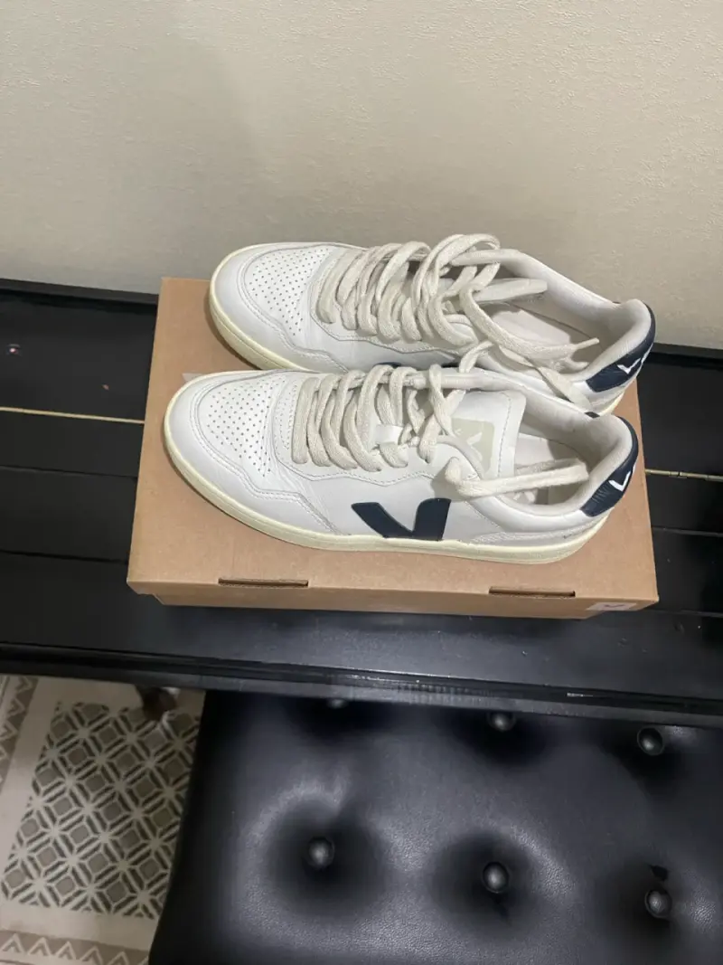 Zapatillas deportivas blancas Veja V-90 - 2