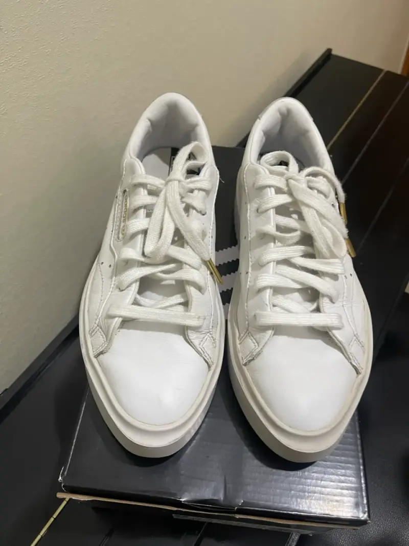Zapatillas blancas Adidas con plataforma - 2
