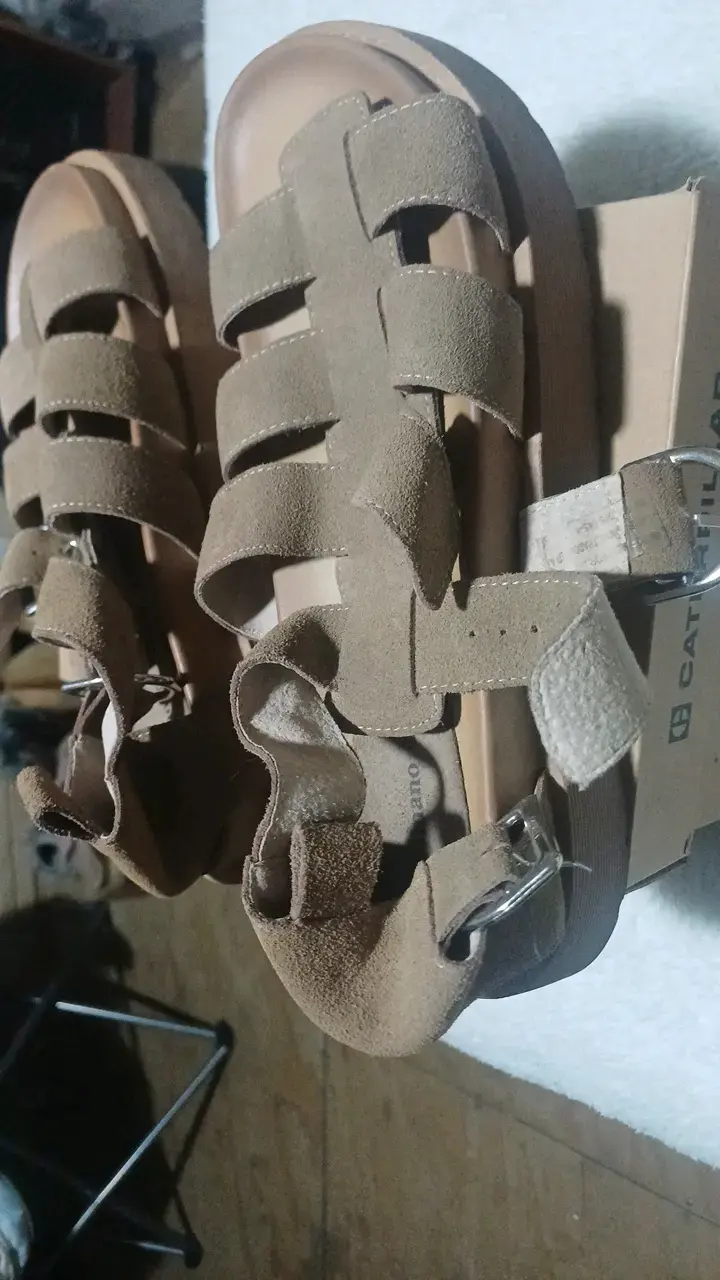 Sandalias planas beige de mujer - 4