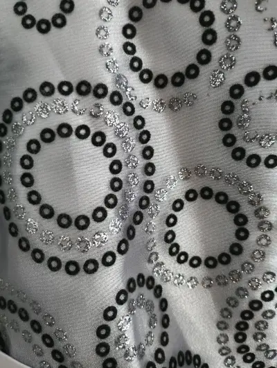 Vestido de fiesta para niña con lazo y estampado circular - miniatura 4