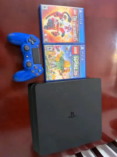 Consola PS4 con control y juegos LEGO - miniatura 1