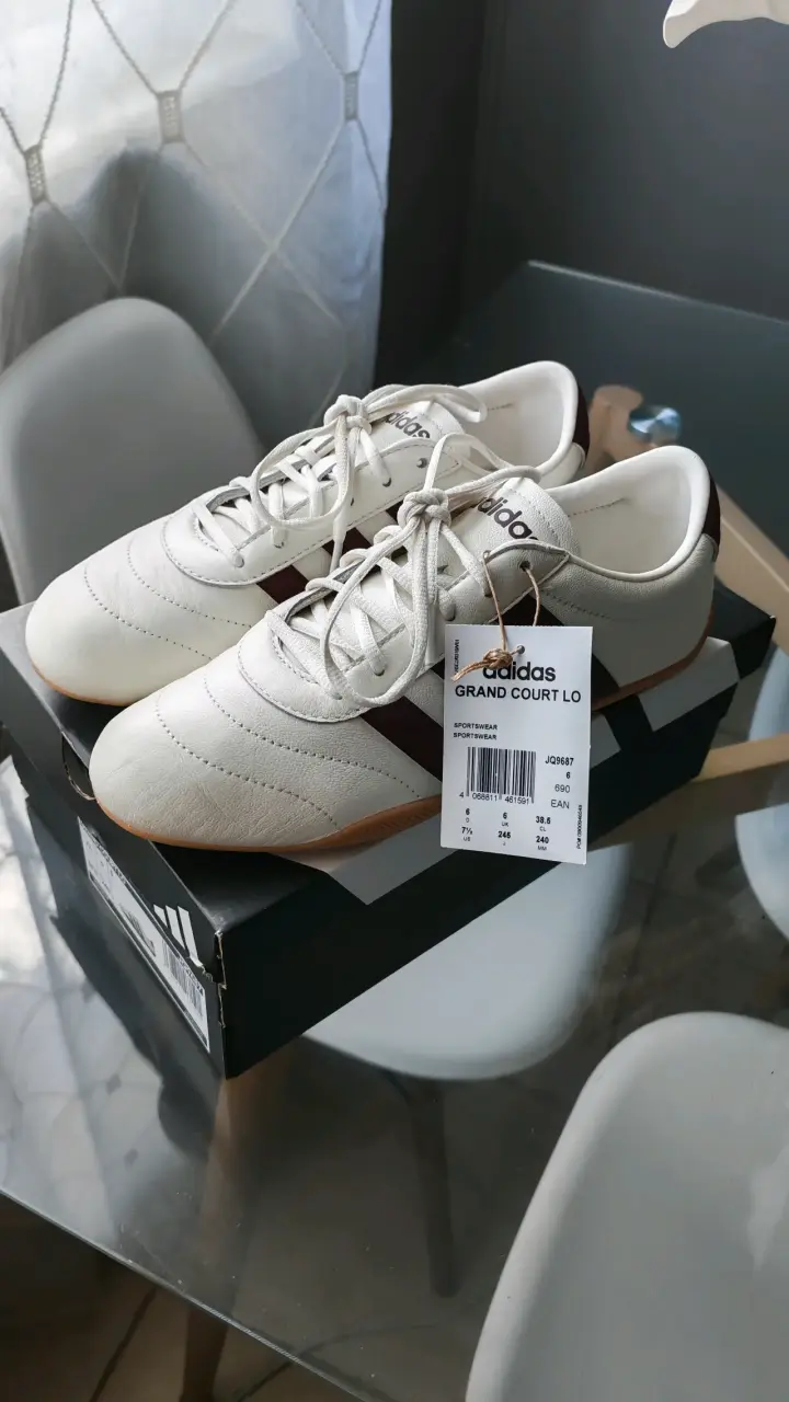 Zapatillas Adidas Mujer talla 38.5 - 2